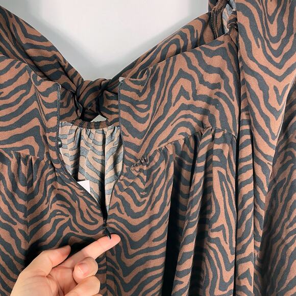 Lovers‎ & Friends Fai Mini Dress Babydoll Tiger Print Brown Black Long Sleeve - Picture 11 of 11
